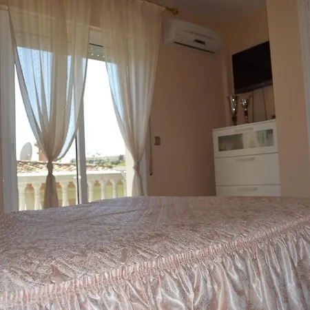 Casa Castillo 2 *
